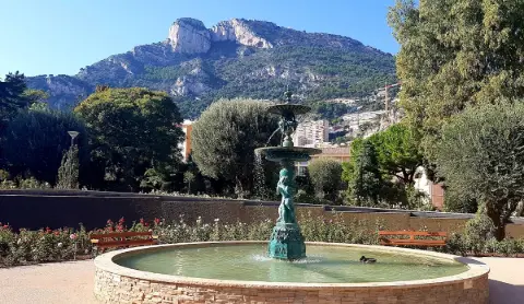 Prenses Grace Gül Bahçesi - Monaco'nun Botanik Cenneti